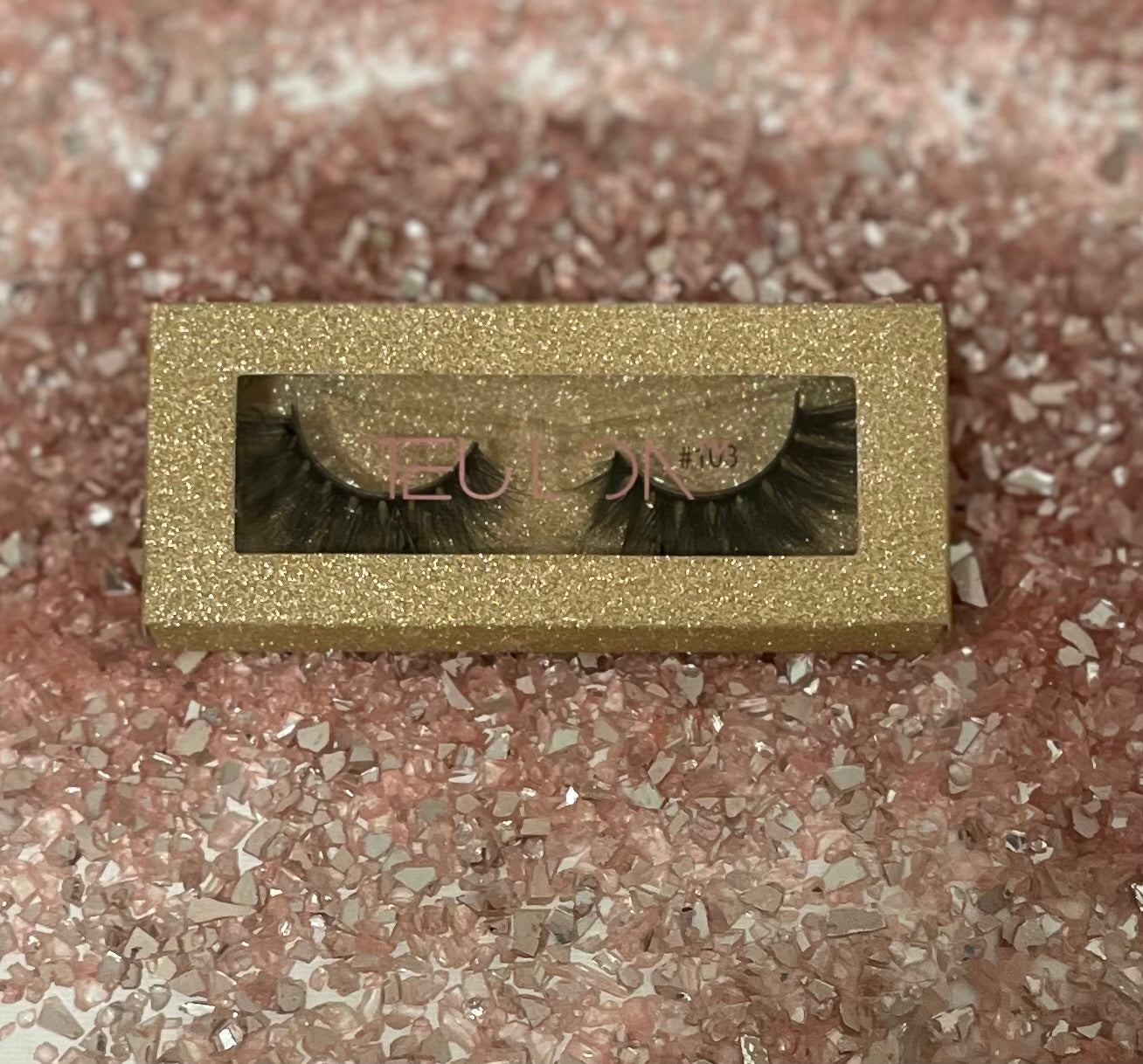 Lash Out Lashes (Choose from 5 fabulous varieties of lashes or Lash Out with the complete set!)